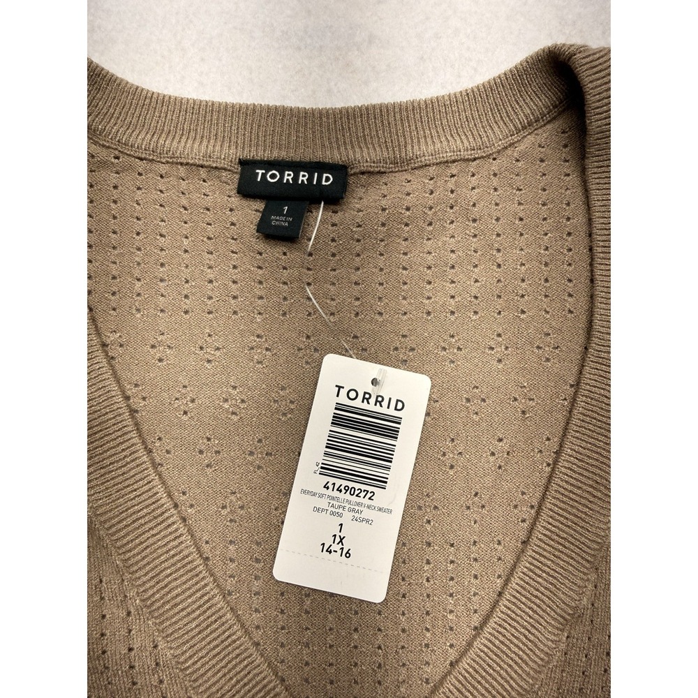 Torrid Everyday Soft Pointelle Pullover V-Neck Sweater Women's Size 1X - Picture 3 of 7